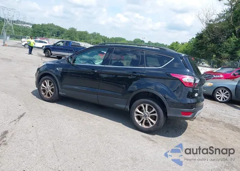 2018 Ford Escape Se из США, поврежденный, VIN 1FMCU0GD2JUD13132